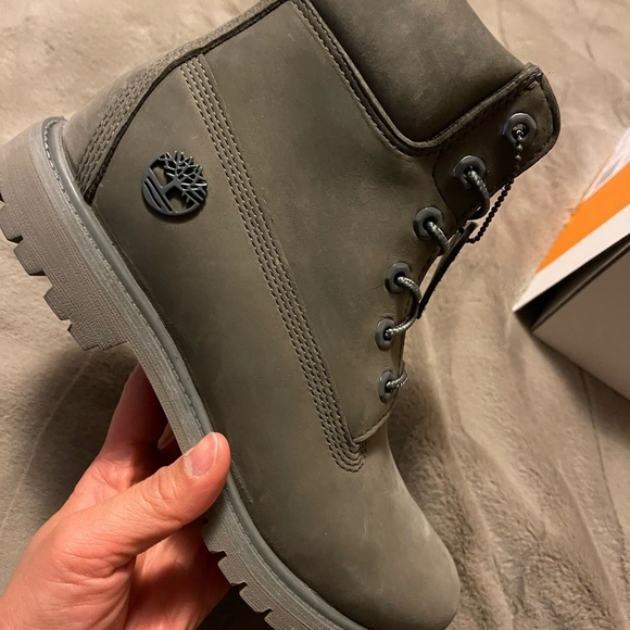 ❤️HP❤️ Timberland 6” Premium Waterproof Leather Boots - Picture 8 of 11